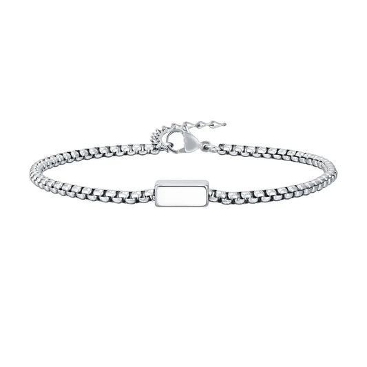 Customised Men's Bracelet – Kinship Box Chain Bracelet in the Silver finish with a blank engravable tab.