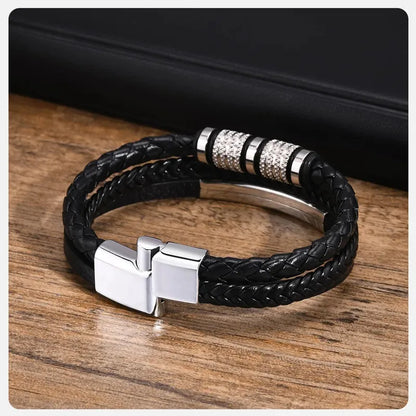 Close-up of the magnetic clasp on the Customised Men's Bracelet – Vanguard Braided Leather Bracelet, Silver finish.