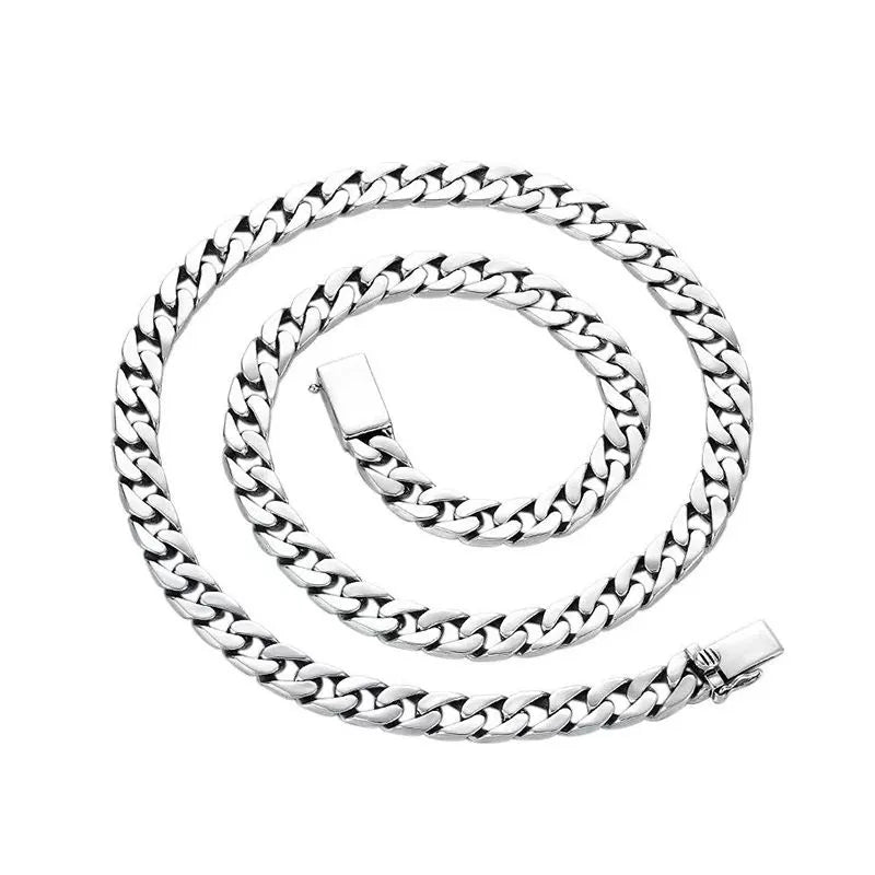 Premium 925 sterling silver Cuban bracelet designed for everyday luxury and comfort.